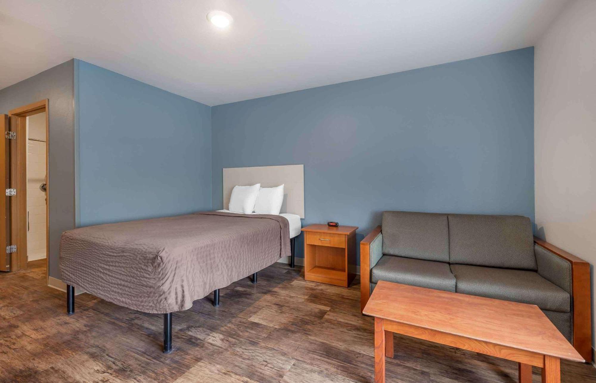 Extended Stay America Select Suites - Wichita - South Exterior photo